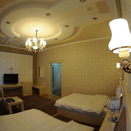 Hotel Afrosiyob Qarshi Exteriör bild