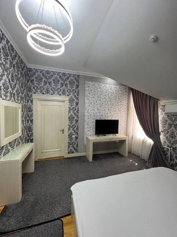 Hotel Afrosiyob Qarshi Exteriör bild