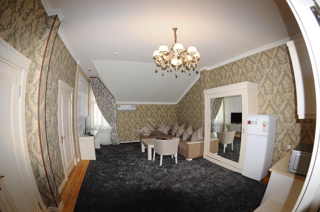 Hotel Afrosiyob Qarshi Exteriör bild