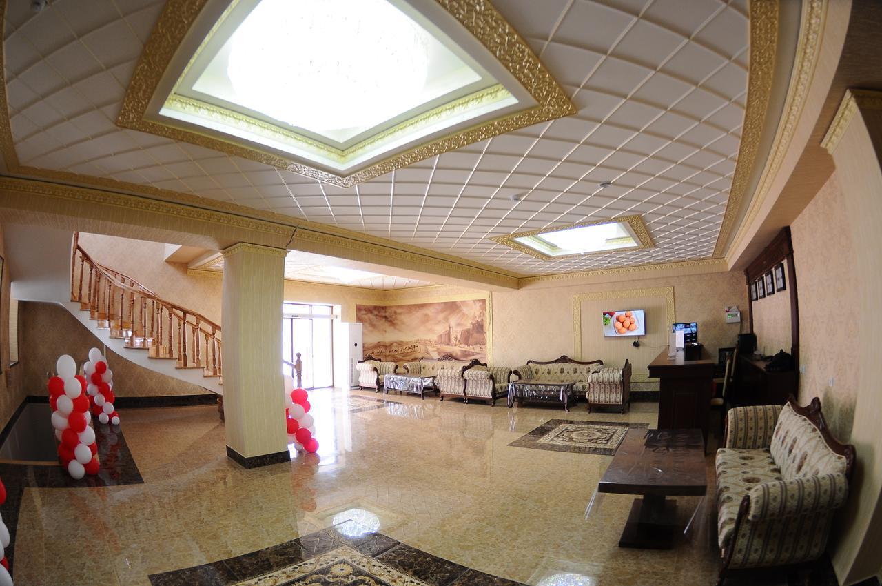 Hotel Afrosiyob Qarshi Exteriör bild
