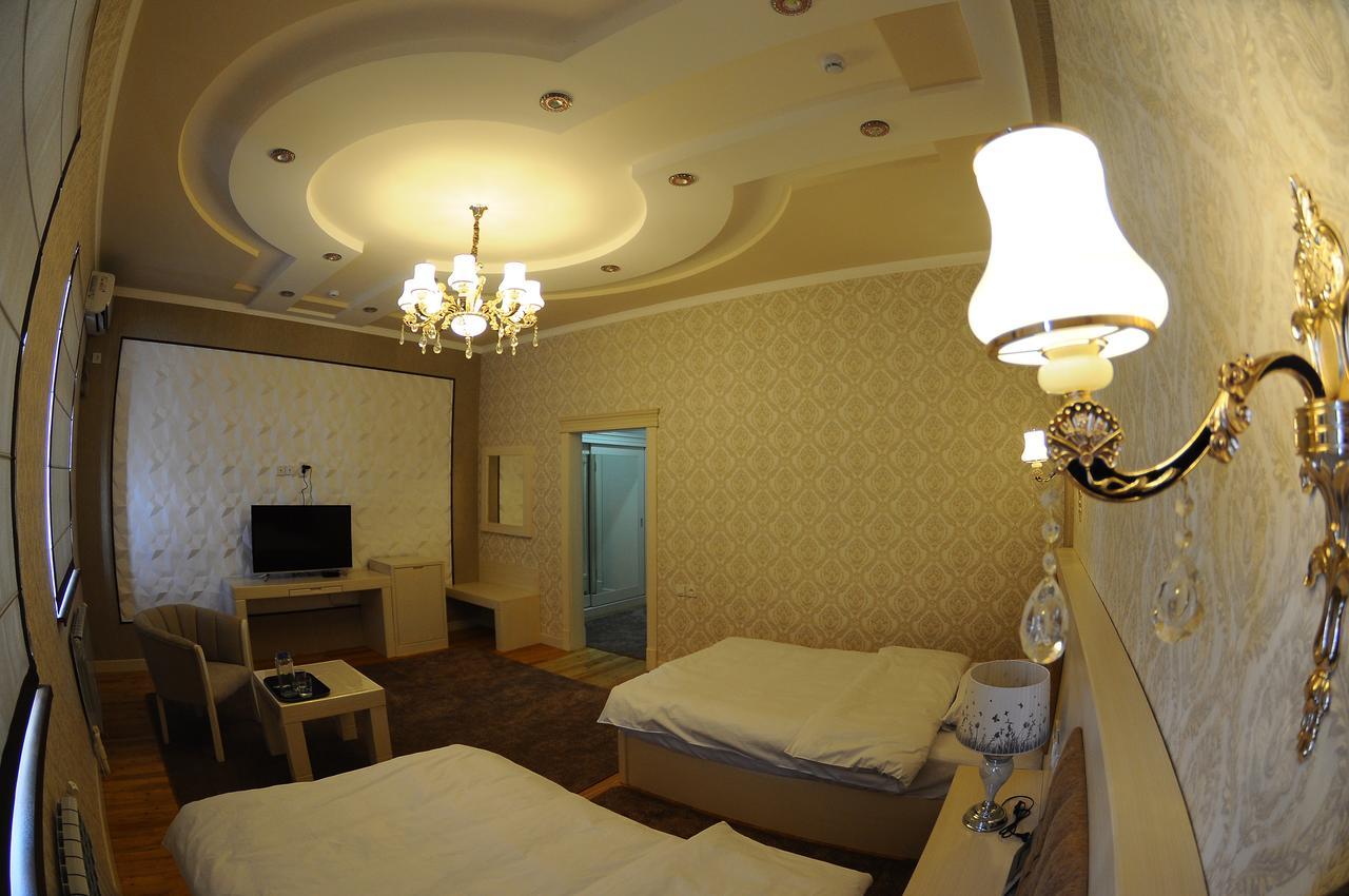 Hotel Afrosiyob Qarshi Exteriör bild