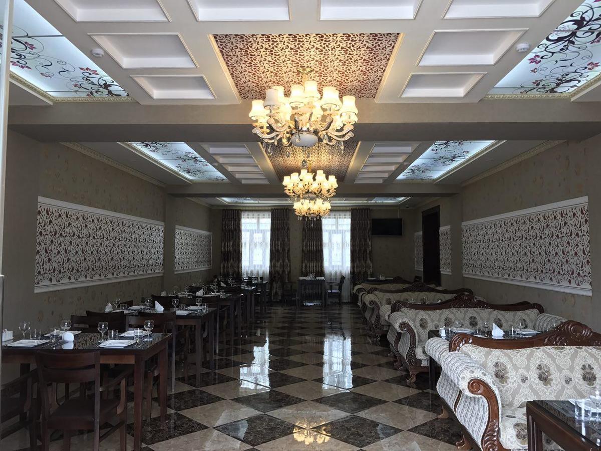 Hotel Afrosiyob Qarshi Exteriör bild